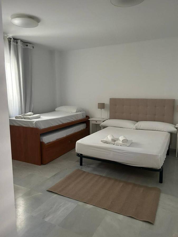 San Bernardo Family Apartment 塞维利亚 外观 照片