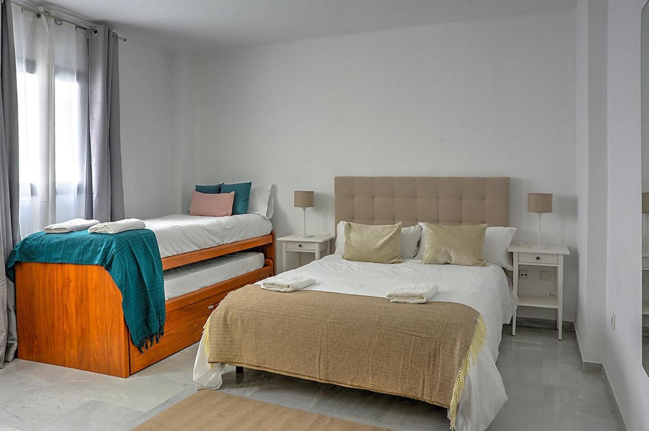 San Bernardo Family Apartment 塞维利亚 外观 照片